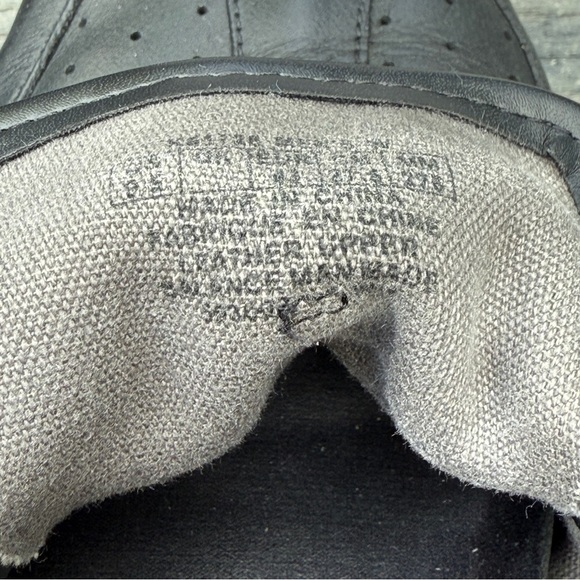 Rockport Adidas Black and Gray Men's 9.5 Casual Athletic Sneakers - Picture 16 of 17